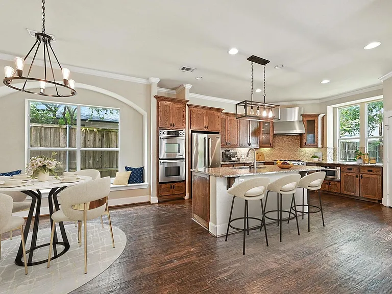 5535 Willis Ave — Photo 4