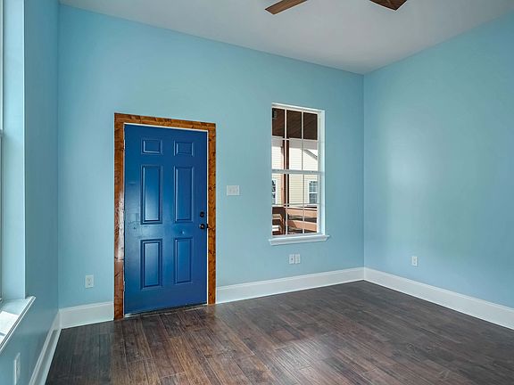 4th image of 2608 Peniston St #2608