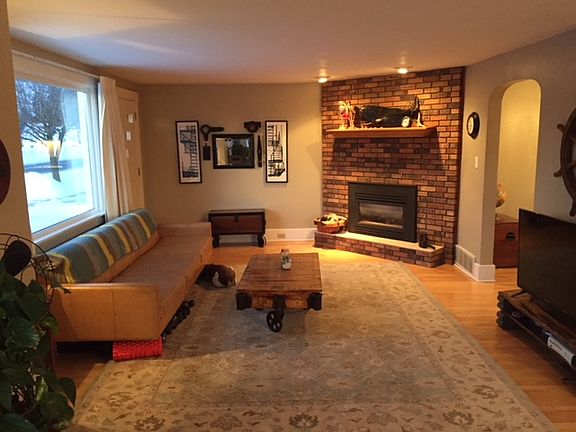 Living Room Gas Fireplace