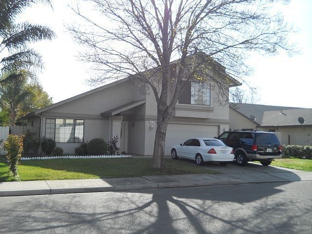 1st image of 546 Pitscottie Ln