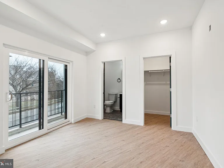 4181 Mantua Ave #6 — Photo 13