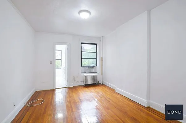 Rented by Bond New York | media 7