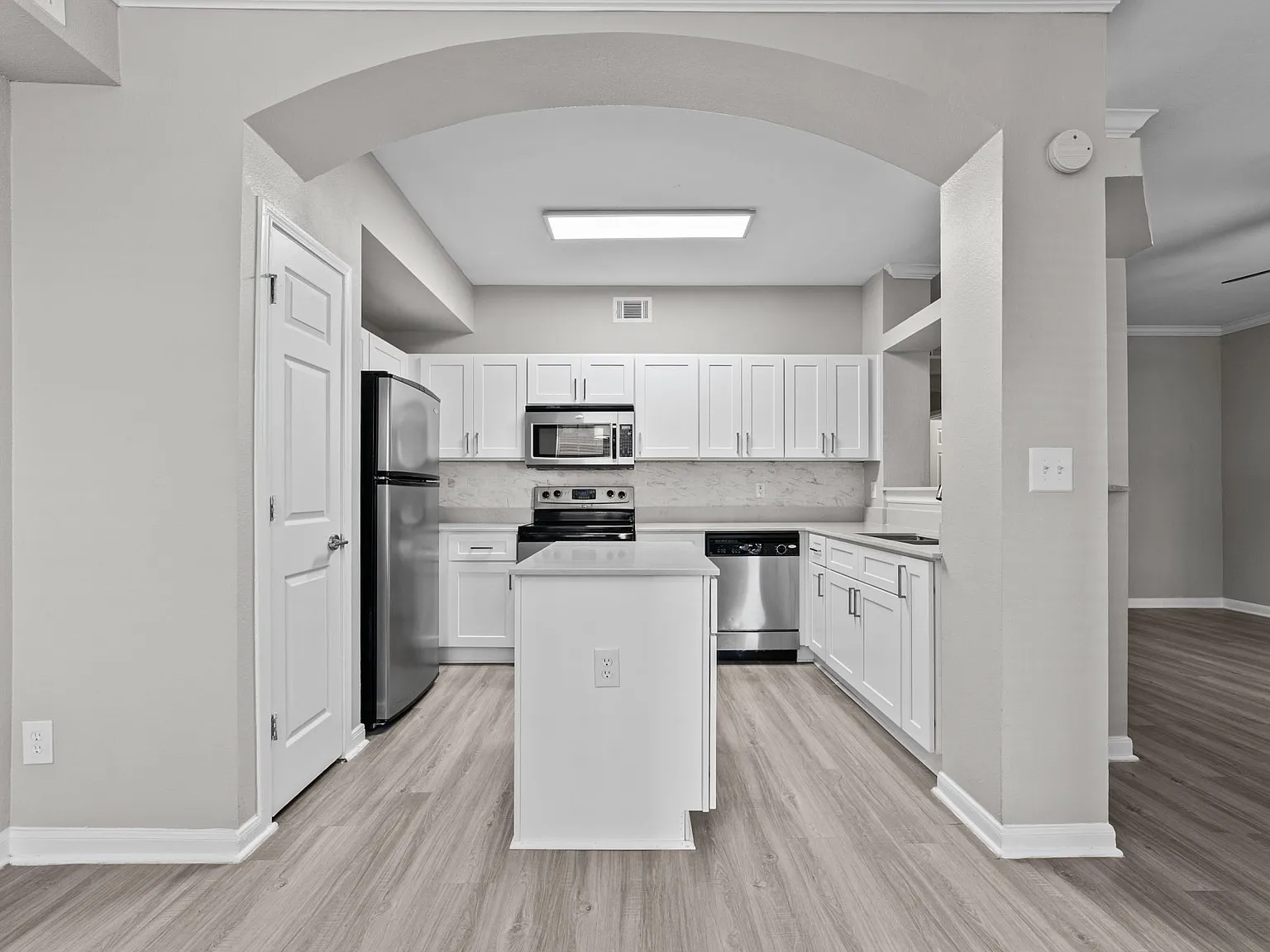 Townhomes of Bent Tree — Photo 1