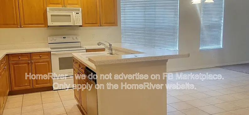 4 bed, 2.0 bath, 2151 sqft, $2,495 — Photo 3