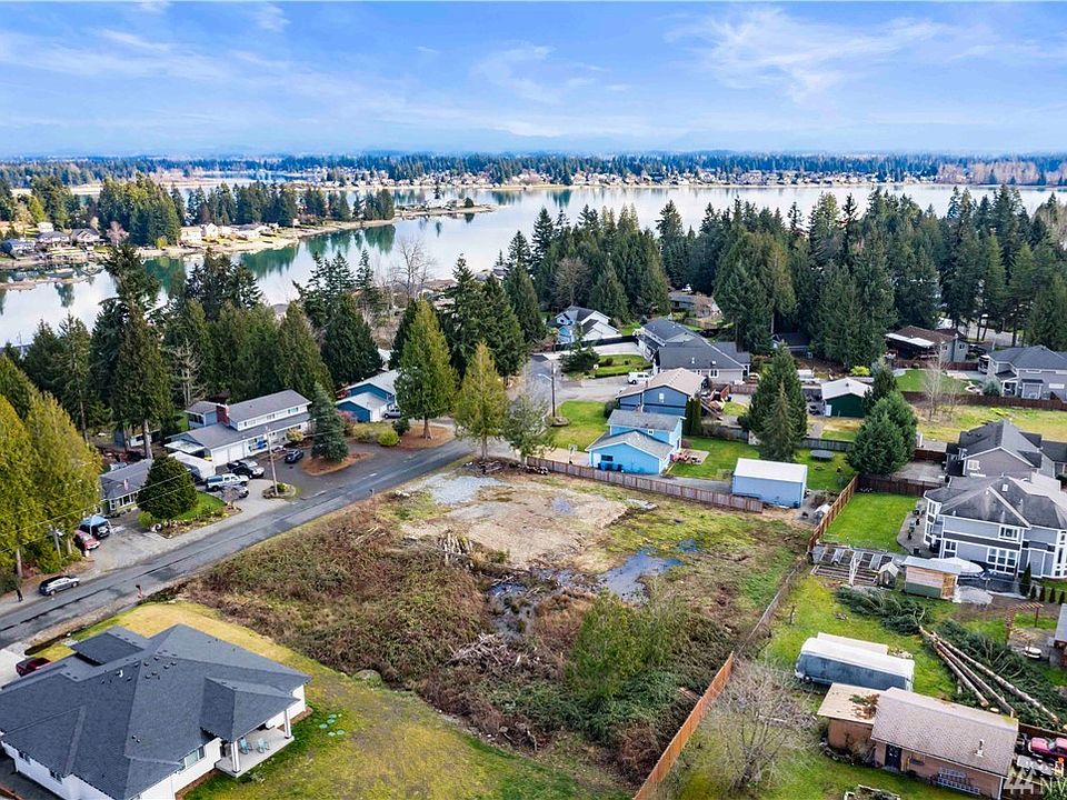 Build your dream home on beautiful Driftwood Point~Enjoy community parks, waterfront beach, tennis courts, Mt Rainier views, and much more~Close to shopping, schools, freeways and activities