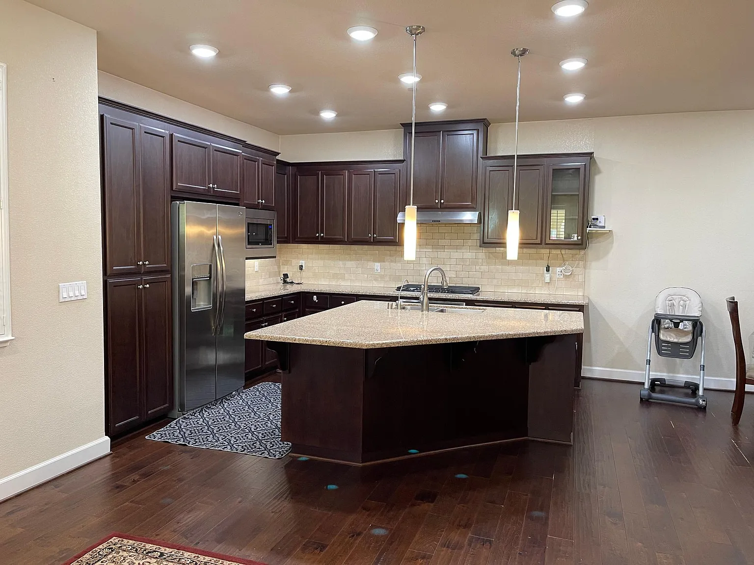 3361 Central Pkwy — Photo 3