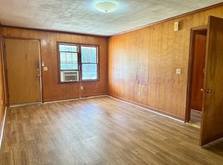466 Phillips St, Lake City, SC 29560