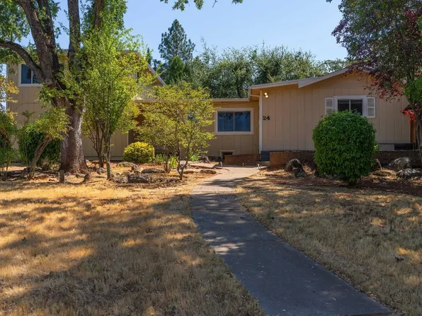 24 Pearl St, Sutter Creek, CA 95685