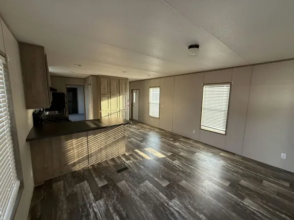 3450 S Interstate Highway 35 E Trailer 66, Waxahachie, TX 75165