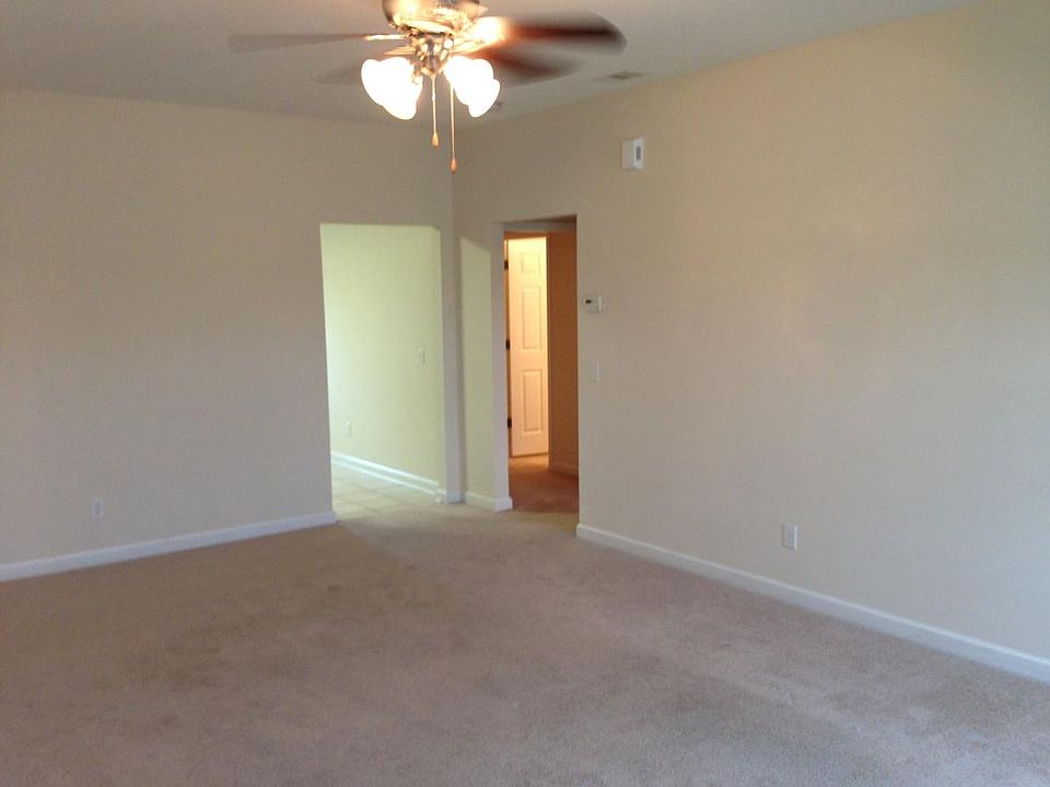 1st image of 219 Sawgrass Trl