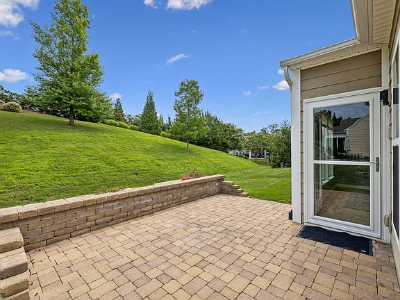 4th image of 304 Palisade Dr