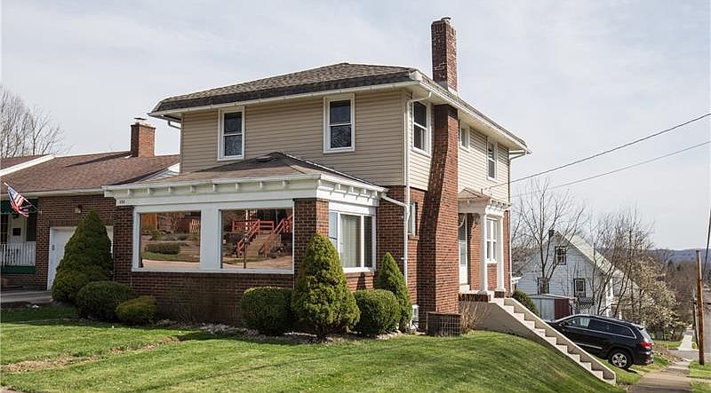 1st image of 130 E Edison Ave