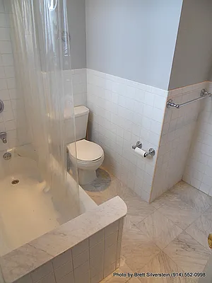 Rented by City Connections Realty | media 4