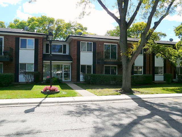 1st image of 2405 E Brandenberry Ct APT 1F