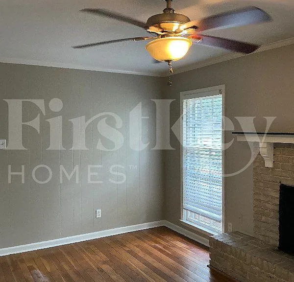 5482 Timmons Ave — Photo 3