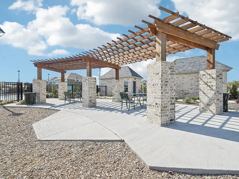 212 Savannah Way — Photo 4