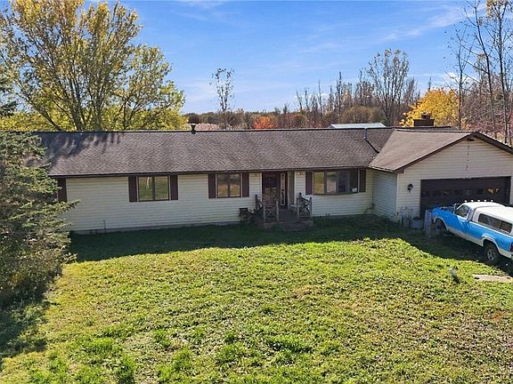 3rd image of 151 Peppermint Rd