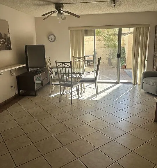 1818 Pelham Ave #103 — Photo 36