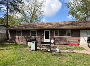 1503 Garden Hills Dr, Champaign, IL 61821