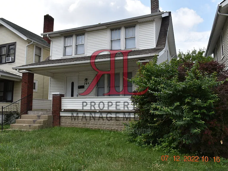 765 E Deshler Ave — Photo 1