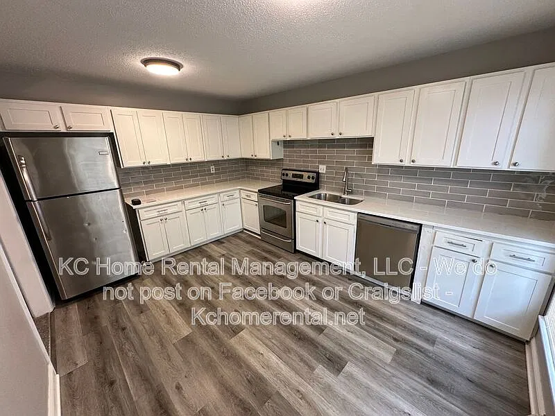 3 bed, 1.5 bath, $1,395 — Photo 3