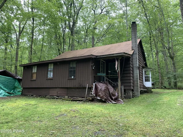 160 Five Mile Meadow Rd, Dingmans Ferry, PA 18328