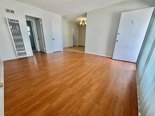Floor plan E