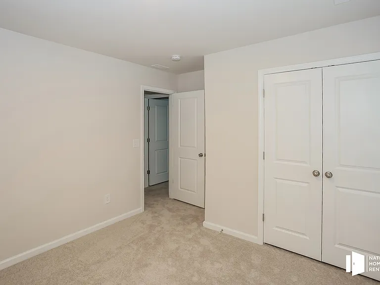 17019 Dragonstone Ct — Photo 9
