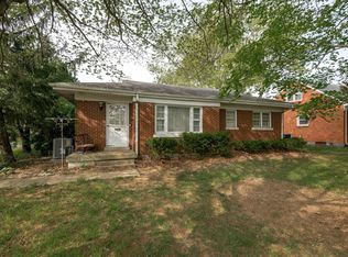 1658 Lindy Ln, Lexington, KY 40505