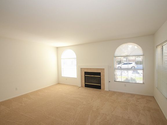 5th image of 1610 Coal Valley Dr