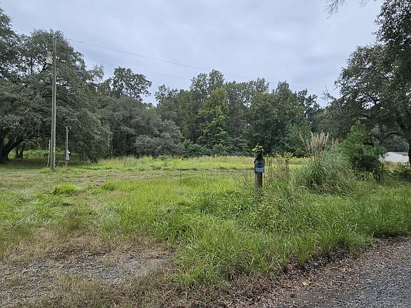5th image of 487 Rectory Hill Rd