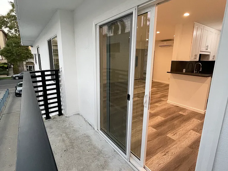 1953 Selby Ave #5 — Photo 36