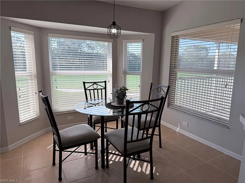 2 bed, 2.0 bath, 1232 sqft, $2,200 — Photo 4
