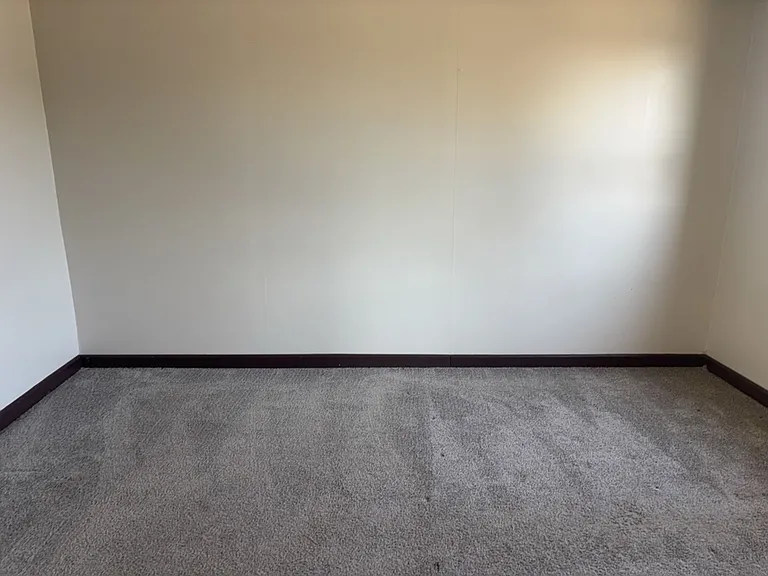 3621 Sackett Ave — Photo 13
