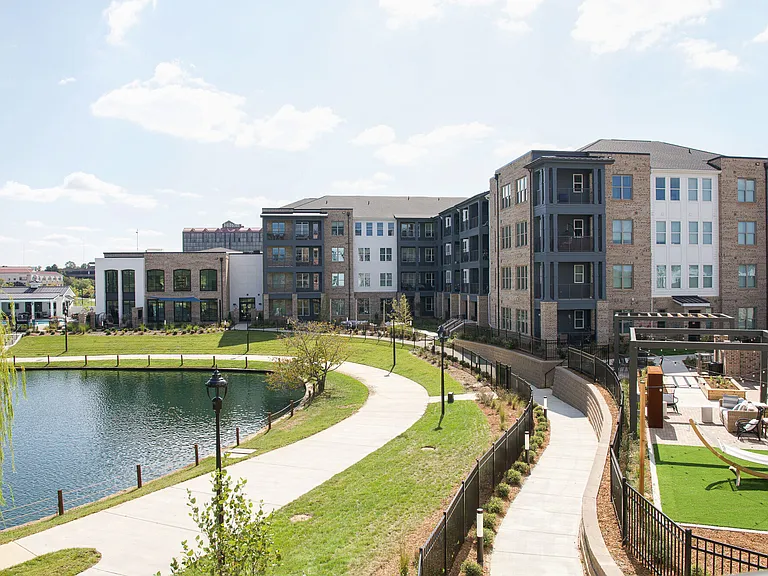 NOVEL University Place by Crescent Communities — Photo 31