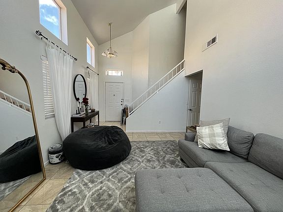 5th image of 8253 Gunther Cir
