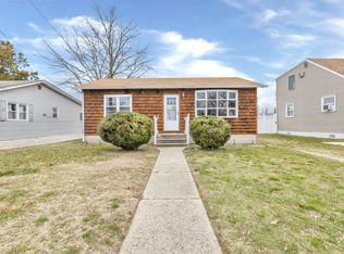 19 Arbor Rd, Villas, NJ 08251