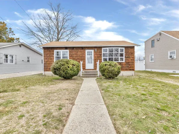 19 Arbor Rd, Villas, NJ 08251