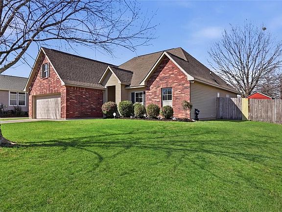 3rd image of 28507 Rosedust Ln