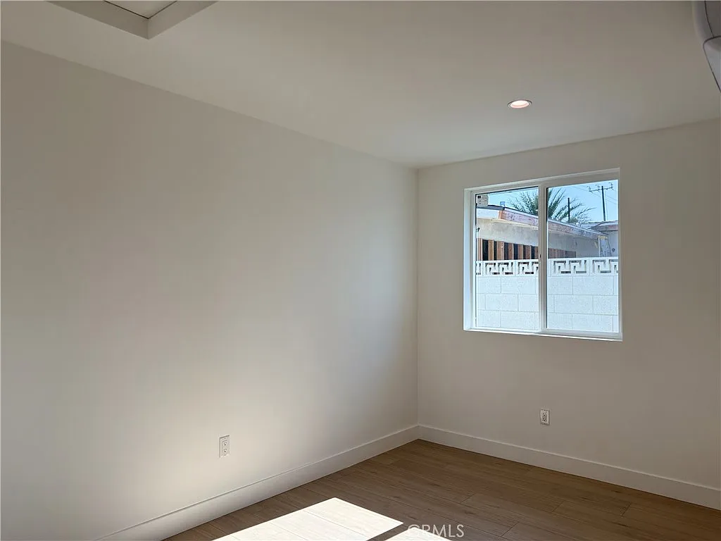 1 bed, 450 sqft, $2,150 — Photo 3