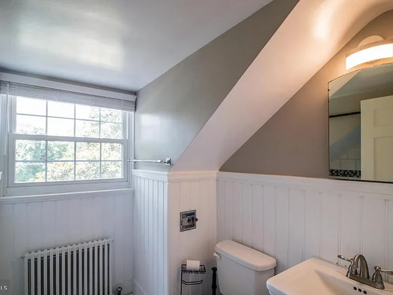 429 S Washington St — Photo 12