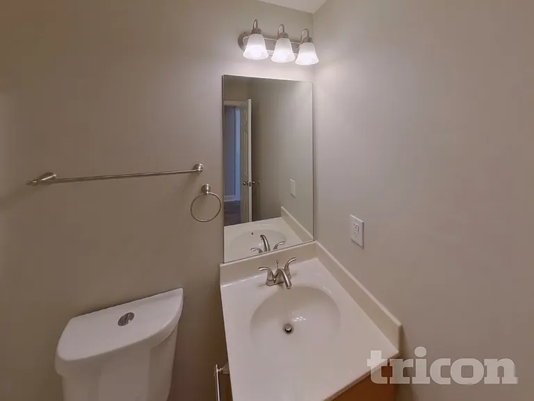 1024 Stratus Dr — Photo 16