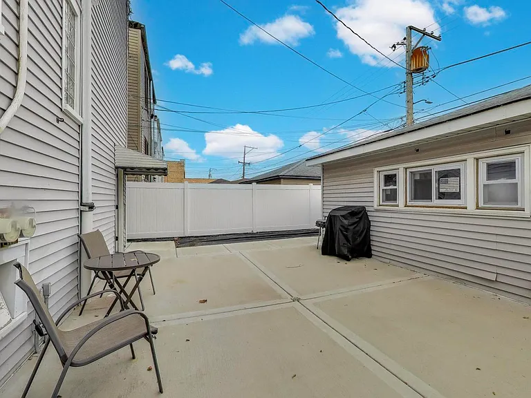 1337 S Austin Blvd #1 — Photo 13