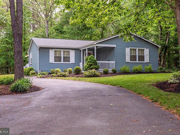 2nd image of 785 Buck Rd