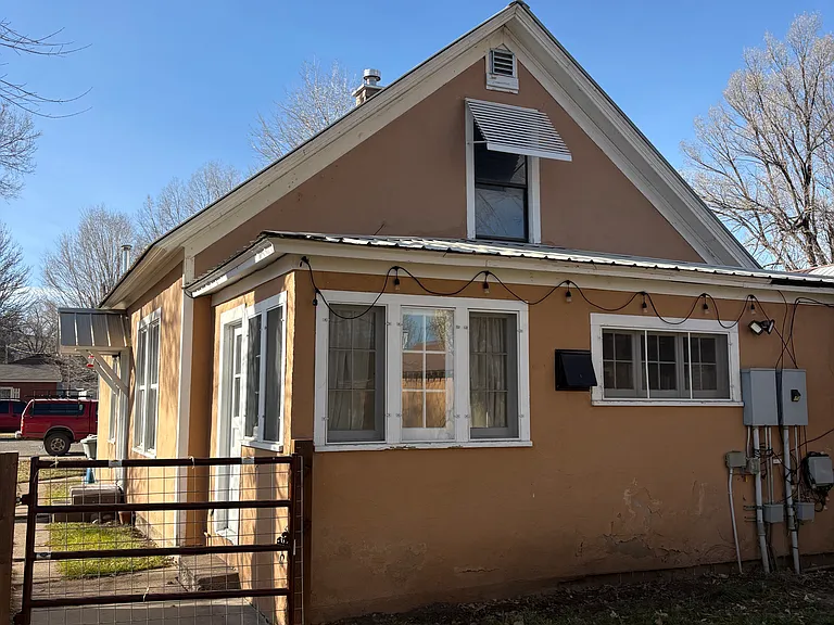 330 Browning Ave #B — Photo 2