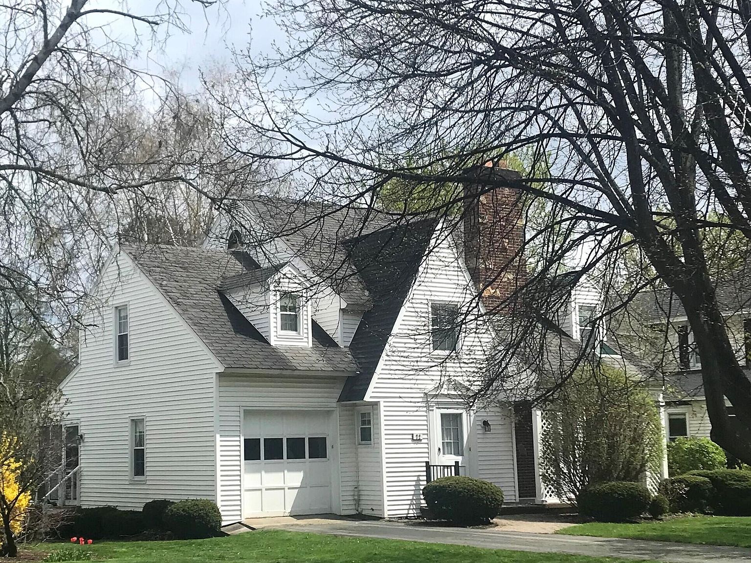 72 Beekman St, Plattsburgh, NY 12901 Zillow