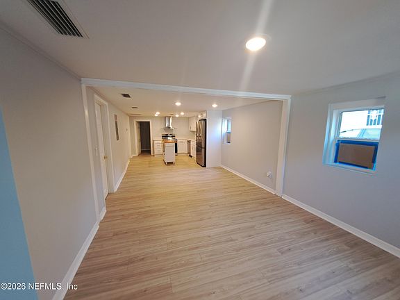 2nd image of 4729 PARIS Avenue