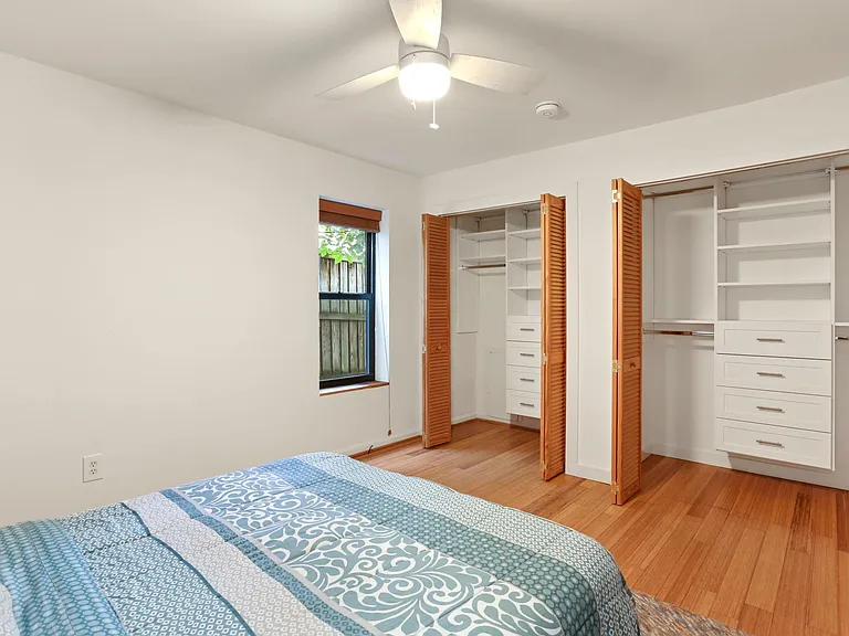 2360 S Arlington Ridge Rd — Photo 16