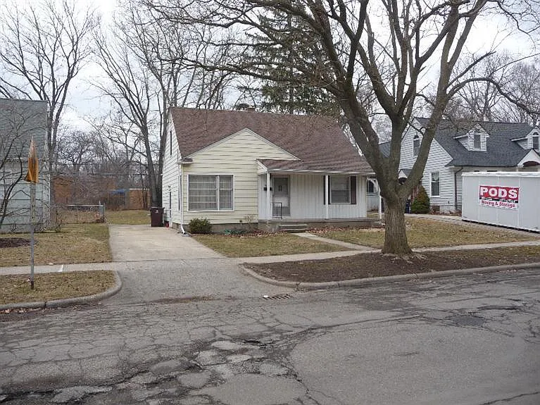 909 Duncan St photo 1