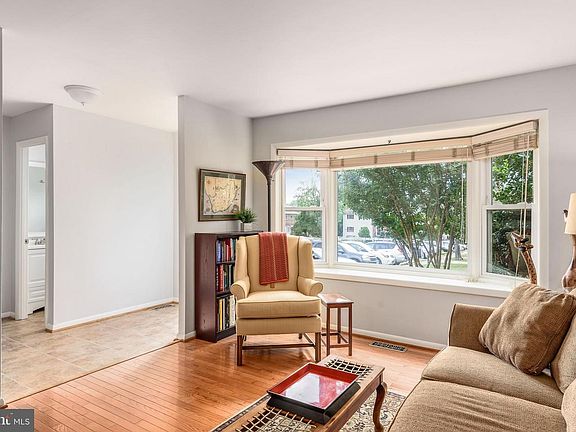 5th image of 3025 White Birch Ct